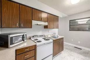 406 Valley Hi Cir, Colorado Springs, CO 80910 - Photo 18