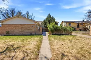 16492 E 13th Pl, Aurora, CO 80011 - Photo 2