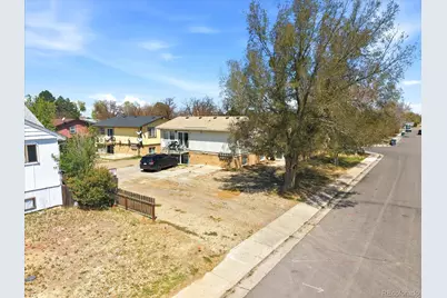 16492 E 13th Place, Aurora, CO 80011 - Photo 46