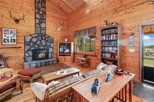 133 Vail Dr, Florissant, CO 80816 - Photo 2