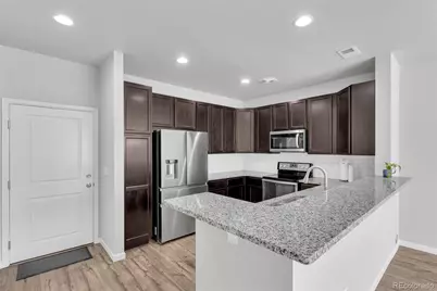 1756 S Buchanan Circle, Aurora, CO 80018 - Photo 4