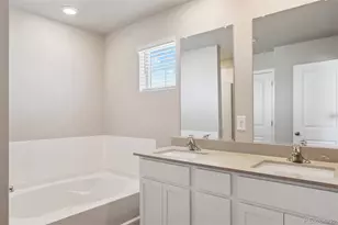 48160 Shetland Dr, Bennett, CO 80102 - Photo 12