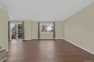 5335 S Ukraine Way, Aurora, CO 80015 - Photo 2