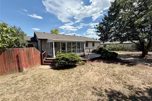8905 S Brentwood St, Littleton, CO 80128 - Photo 4