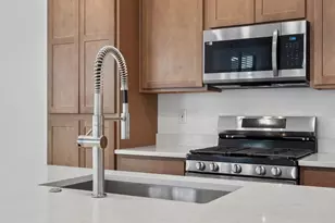 2060 S Holly St, Denver, CO 80222 - Photo 8