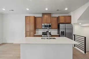 2060 S Holly St, Denver, CO 80222 - Photo 4