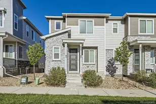 623 S Pitkin Ct, Aurora, CO 80017 - Photo 2