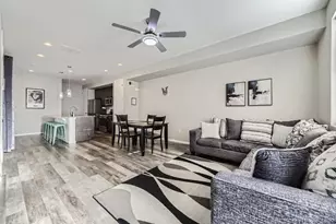 623 S Pitkin Ct, Aurora, CO 80017 - Photo 4