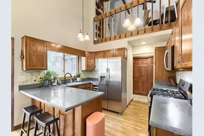 127 S Eagle Circle, Aurora, CO 80012 - Photo 6