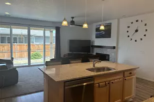 25549 E Archer Ave, Aurora, CO 80018 - Photo 12