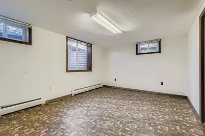 351 Nome Street, Aurora, CO 80010 - Photo 18