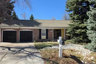 2713 S Paris Pl, Aurora, CO 80014 - Photo 2