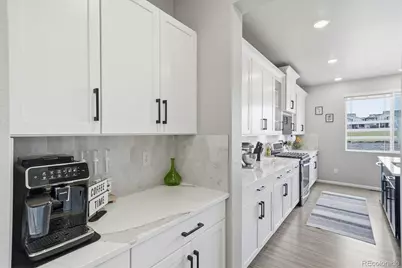 1834 S De Gaulle Court, Aurora, CO 80018 - Photo 8