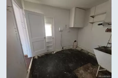 1027 Troy Street, Aurora, CO 80011 - Photo 6