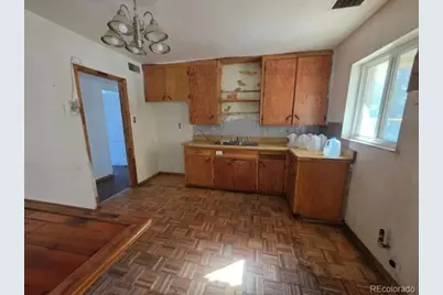 1027 Troy Street, Aurora, CO 80011 - Photo 2