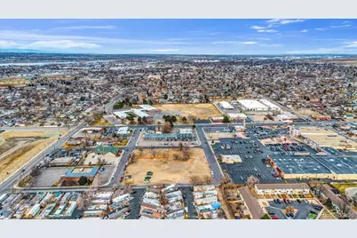 6322 Ivanhoe Street, Commerce City, CO 80022 - Photo 26