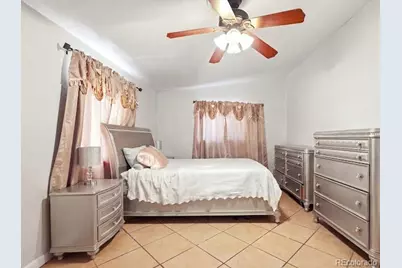 883 S Quieto Way, Denver, CO 80223 - Photo 18