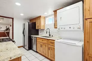 883 S Quieto Way, Denver, CO 80223 - Photo 26