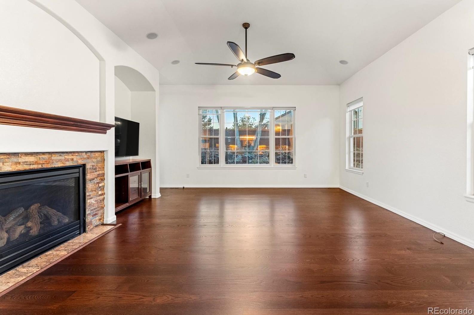 8355 Estes St, Littleton CO  80128-6286 exterior