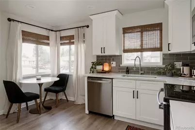 3233 Jasmine Street, Denver, CO 80207 - Photo 10