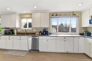 1542 E Mineral Pl, Centennial, CO 80122 - Photo 8
