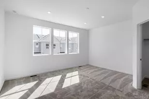362 N Bersshine Ct, Watkins, CO 80137 - Photo 6