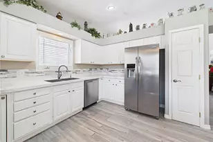 860 Loma Point, Colorado Springs, CO 80906 - Photo 10