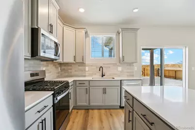 17888 E 93rd Place, Commerce City, CO 80022 - Photo 4