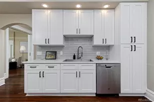 915 N Clarkson St, Denver, CO 80218 - Photo 14