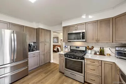 9432 S Crestmore Way, Highlands Ranch, CO 80126 - Photo 8