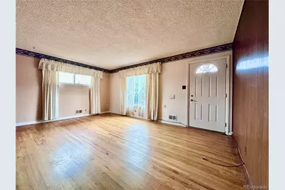 10444 Franklin Way, Northglenn, CO 80233 - Photo 2