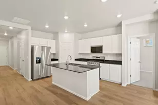 8932 Salida St, Commerce City, CO 80022 - Photo 14