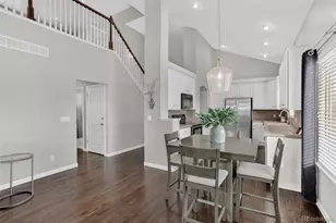 7153 S Versailles Way, Aurora, CO 80016 - Photo 10