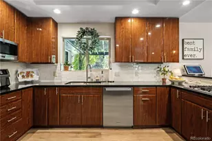 556 S Garfield St, Denver, CO 80209 - Photo 14