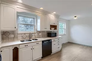3320 S Locust St, Denver, CO 80222 - Photo 10