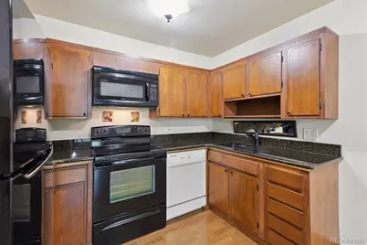 725 S Clinton Street #2B, Denver, CO 80247 - Photo 6