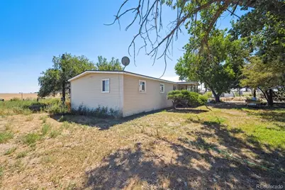 27882 County Road 16, Keenesburg, CO 80643 - Photo 8