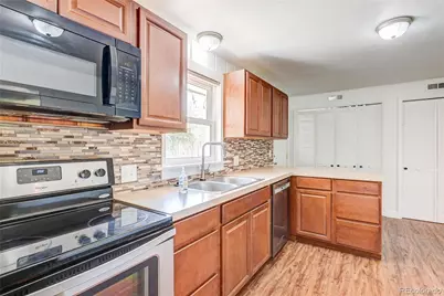 240 22nd Avenue Court, Greeley, CO 80631 - Photo 8