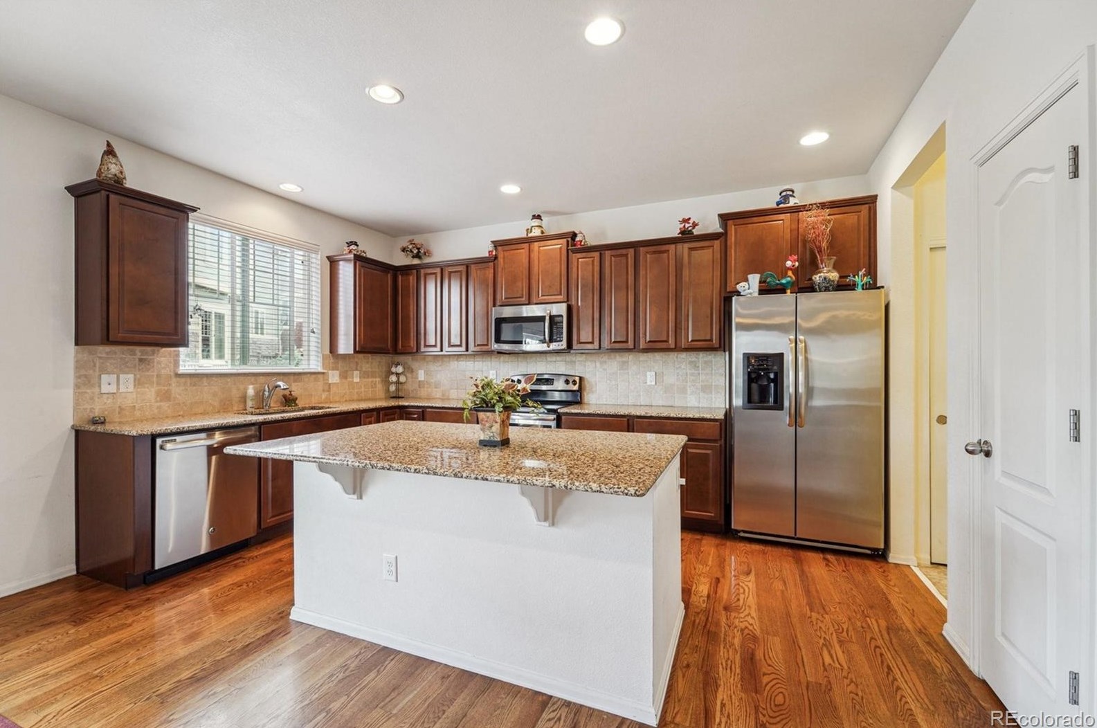 24548 E Brandt Ave, Aurora, CO 80016