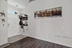 24703 E Kansas Cir, Aurora, CO 80018 - Photo 10