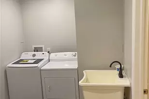 1381 Worchester St, Aurora, CO 80011 - Photo 22