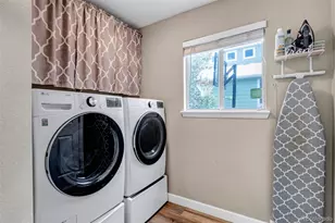 18215 E Warren Ave, Aurora, CO 80013 - Photo 20