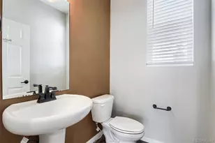 21900 E 46th Pl, Aurora, CO 80019 - Photo 8