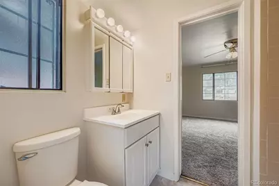 884 Troy Street, Aurora, CO 80011 - Photo 20