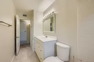 884 Troy St, Aurora, CO 80011 - Photo 22