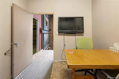 800 W 8th Avenue #204, Denver, CO 80204 - Photo 10
