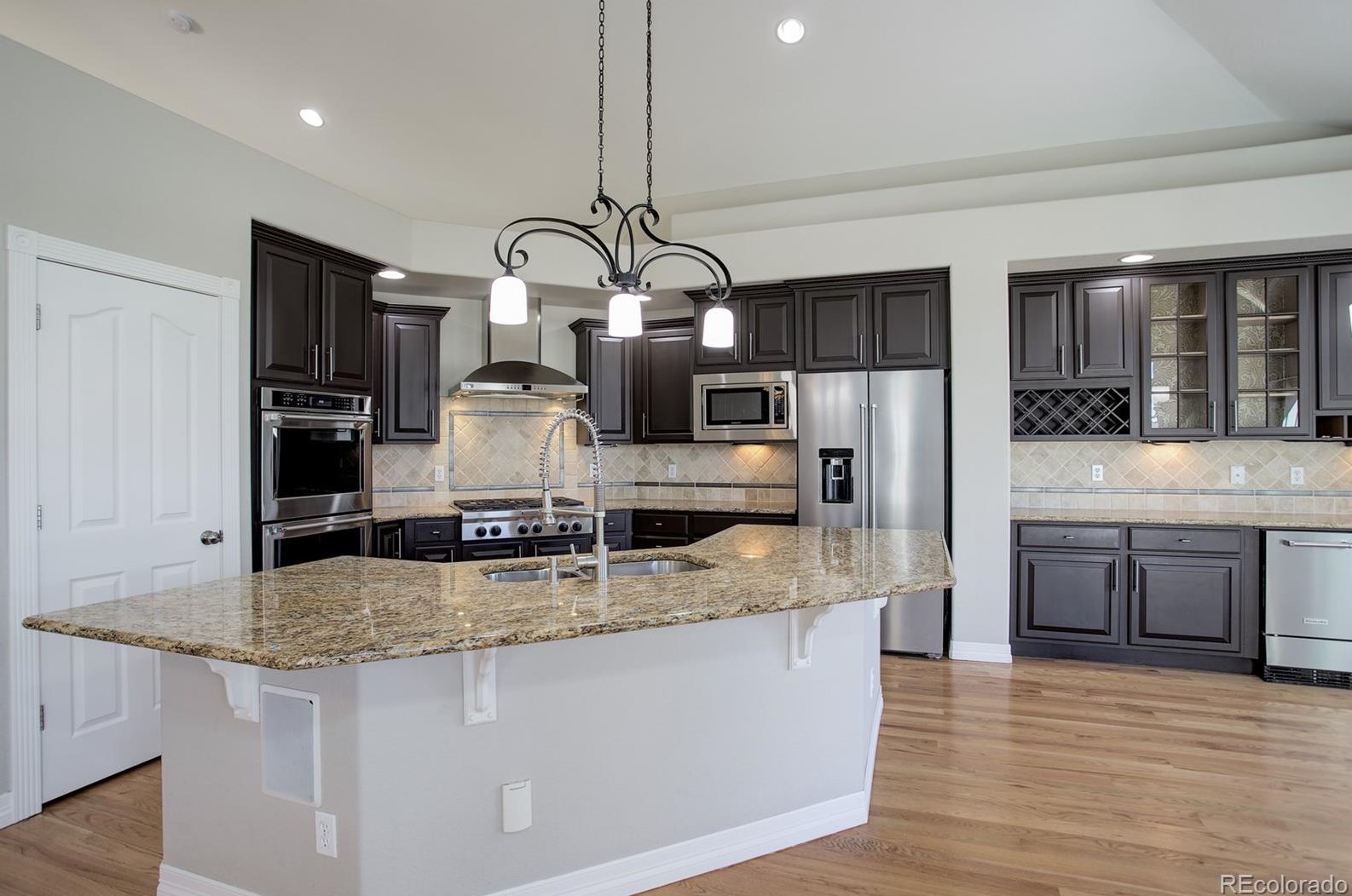 26874 Mineral Dr, Denver CO  80016-1944 exterior