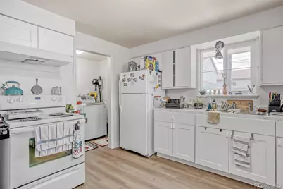 1231 Akron Street, Aurora, CO 80010 - Photo 6