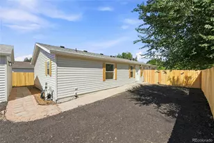 106 Co Rd 37, Lochbuie, CO 80603 - Photo 2