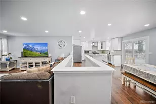 1481 S Chambers Cir, Aurora, CO 80012 - Photo 8